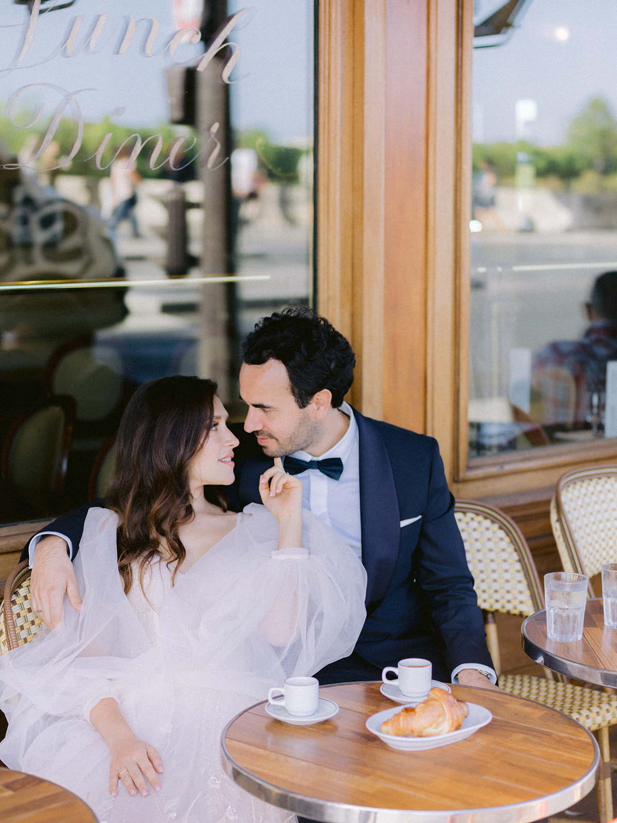 Couple having a coffee in Paris